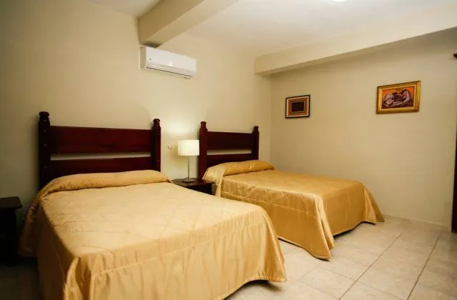 Hotel Cortecito Inn Punta Cana habitacion 2 grandes camas